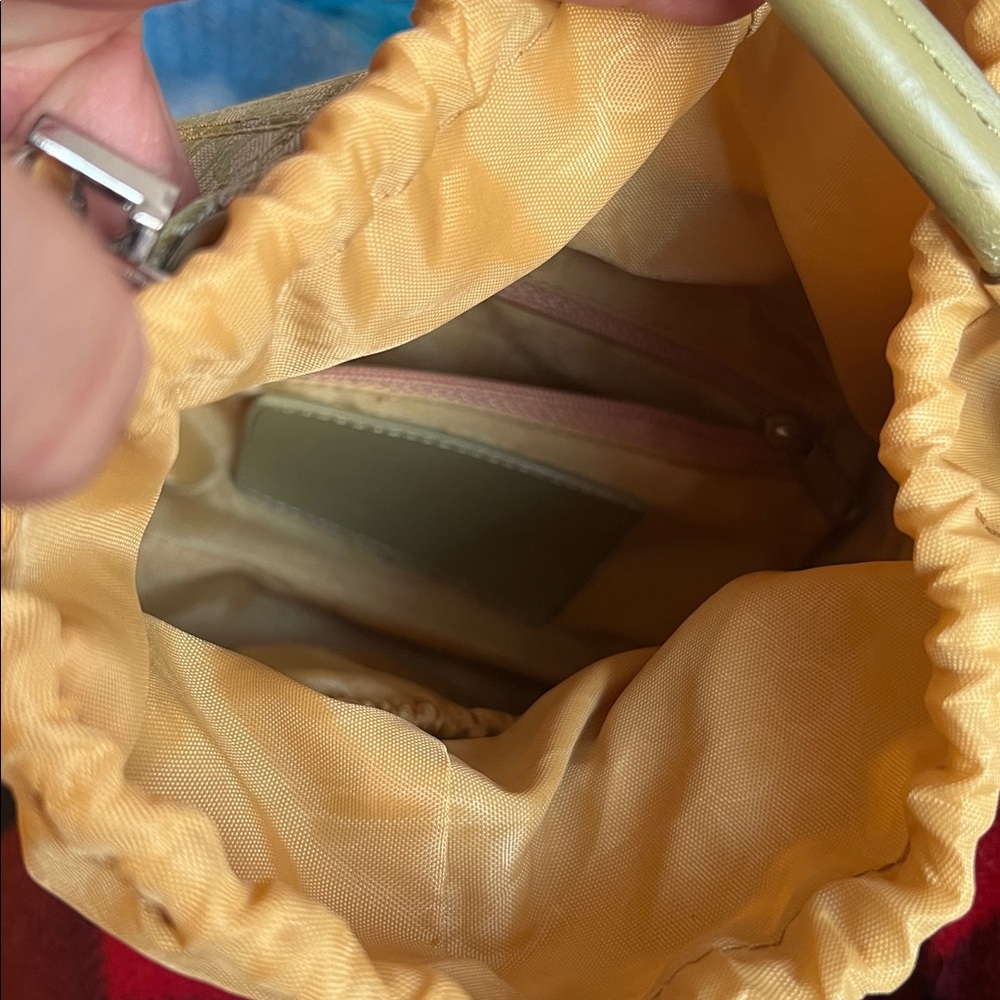 Stylish Yellow Pattern Shoulder Bag - image 7